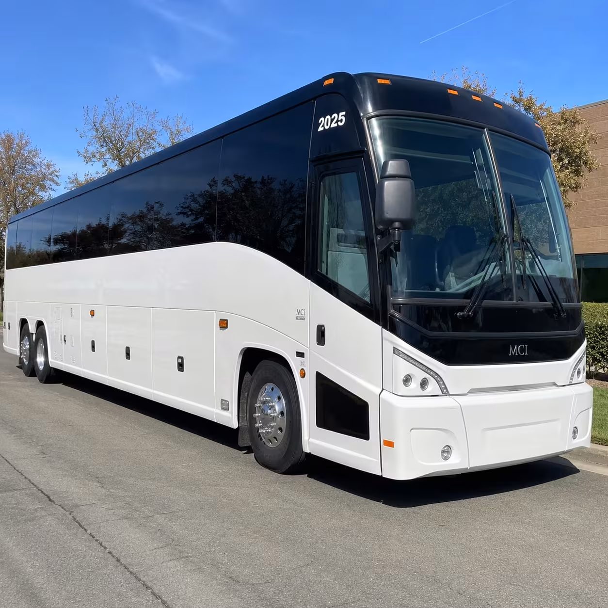 carlsbad charter bus rentals to los angeles concert venues