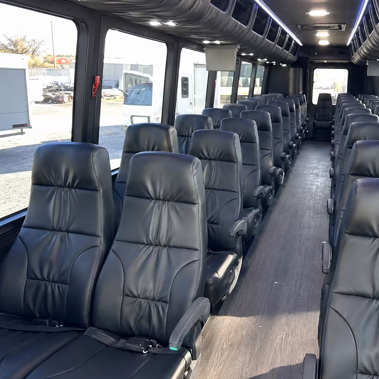 carlsbad minibus rentals to john wayne and long beach airports
